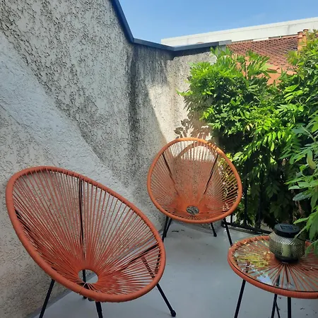 Villa Lucie, 4 à 8 Personnes Clermont-Ferrand