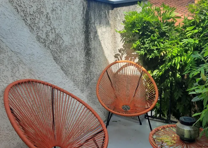 Villa Lucie, 4 à 8 Personnes Clermont-Ferrand